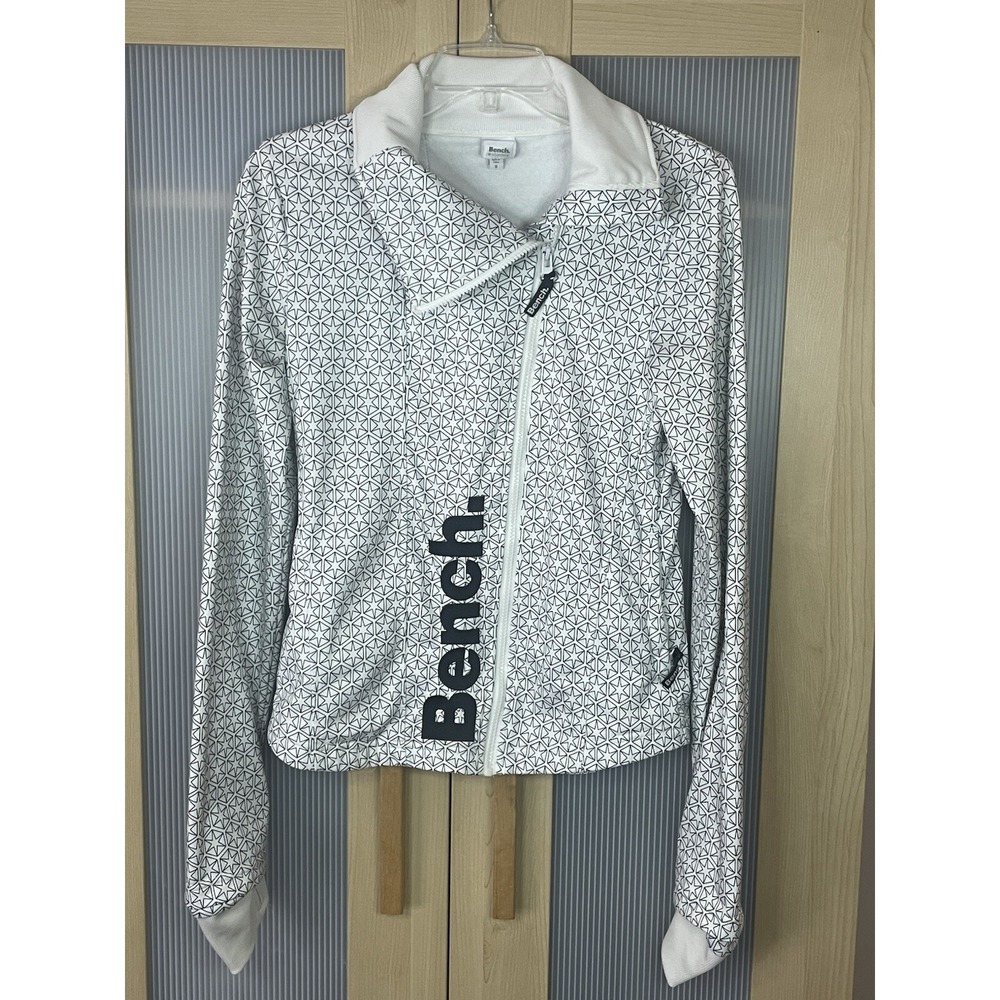 BENCH Sz S Fitness Jacket Gym Outdoors Asymmetrical Thumb Holes Running Hiking